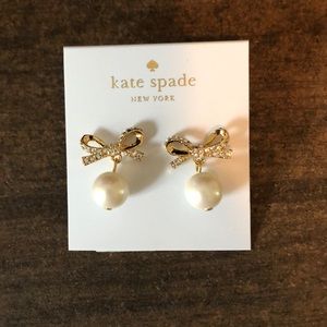 BRAND NEW Kate Spade Skinny Mini Pearl Earrings